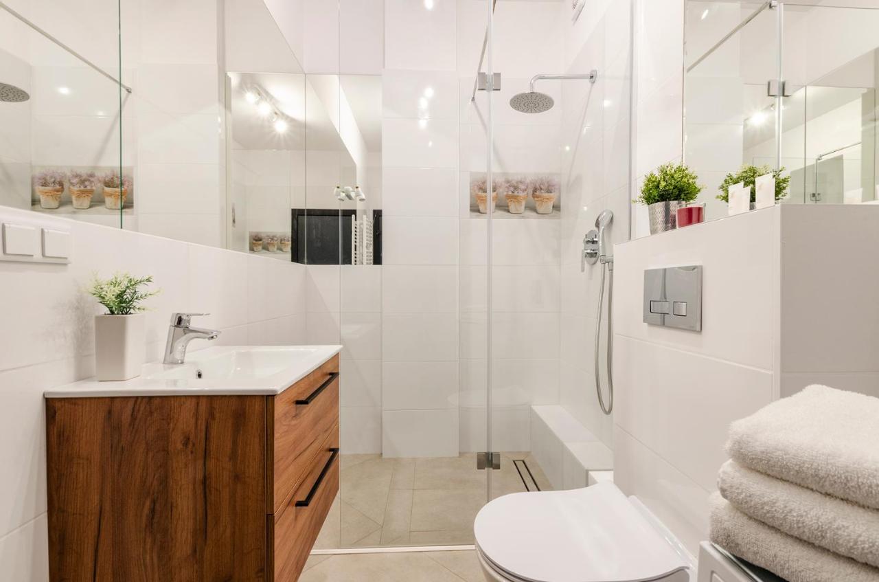 Goldaparts Manufaktura Premium Apartman Łódź Kültér fotó